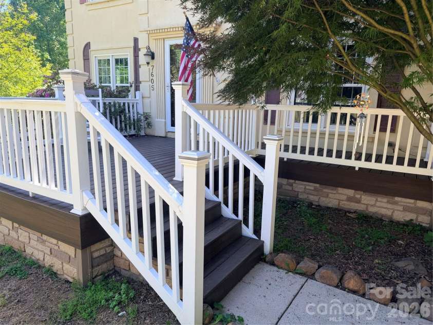 7605 Keating Drive, Oak Ridge, NC 27310.  MLS# CAR4402309, YatesRealty ID 35792. 