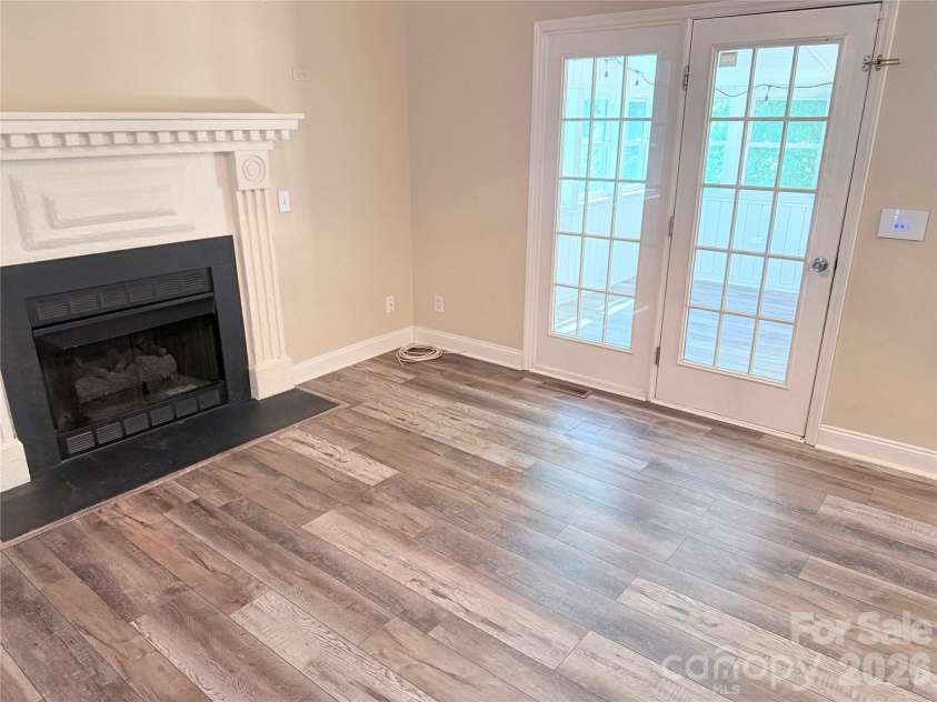 7605 Keating Drive, Oak Ridge, NC 27310.  MLS# CAR4402309, YatesRealty ID 35792. 