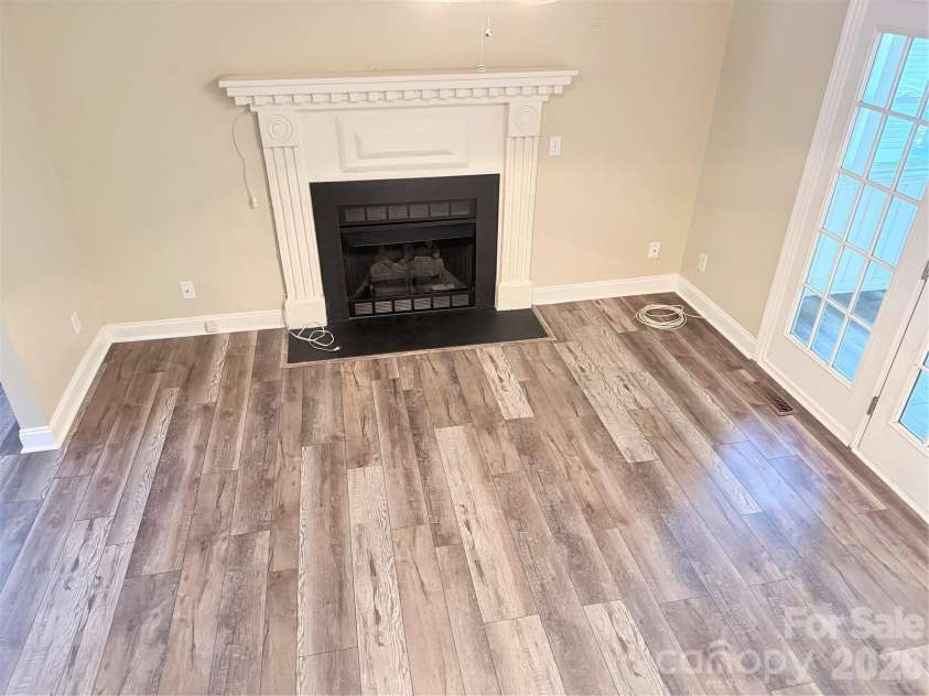 7605 Keating Drive, Oak Ridge, NC 27310.  MLS# CAR4402309, YatesRealty ID 35792. 