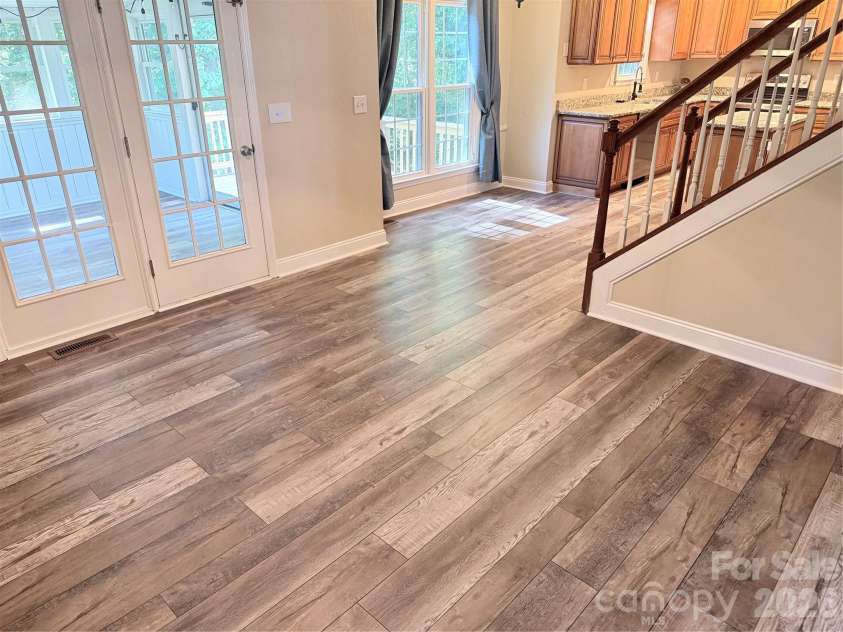 7605 Keating Drive, Oak Ridge, NC 27310.  MLS# CAR4402309, YatesRealty ID 35792. 