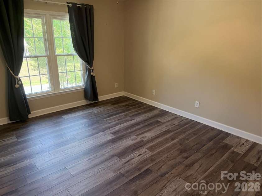 7605 Keating Drive, Oak Ridge, NC 27310.  MLS# CAR4402309, YatesRealty ID 35792. 