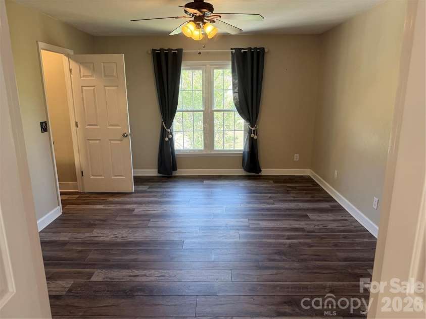 7605 Keating Drive, Oak Ridge, NC 27310.  MLS# CAR4402309, YatesRealty ID 35792. 