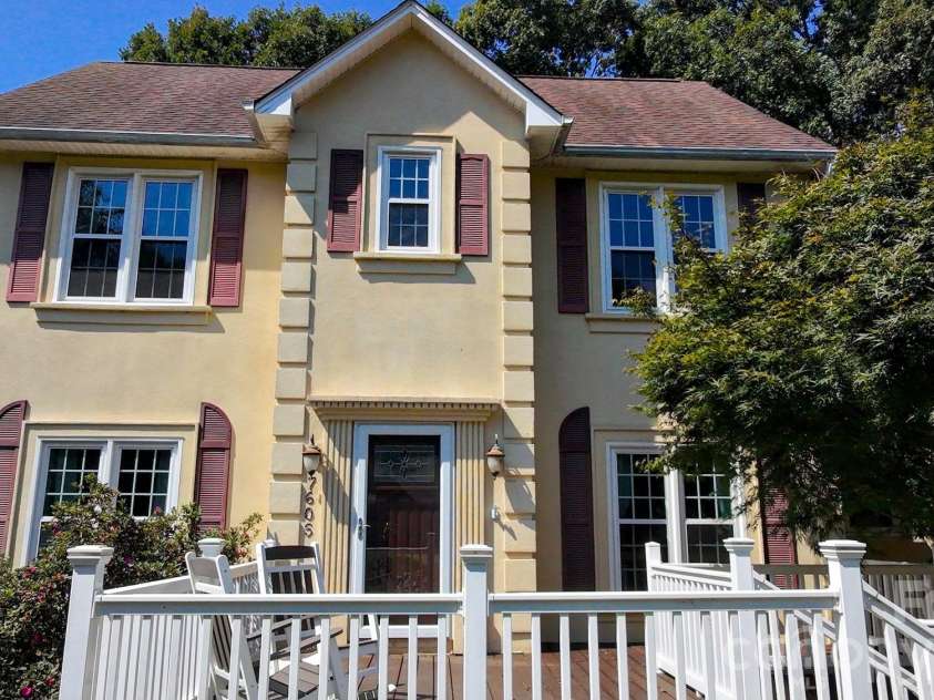 7605 Keating Drive, Oak Ridge, NC 27310.  MLS# CAR4418989, YatesRealty ID 35792. 