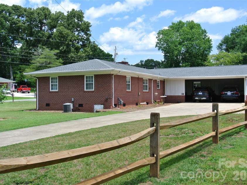 106 Freeman Street, Rutherfordton, NC 28139.  MLS# CAR4402350, YatesRealty ID 35794. 