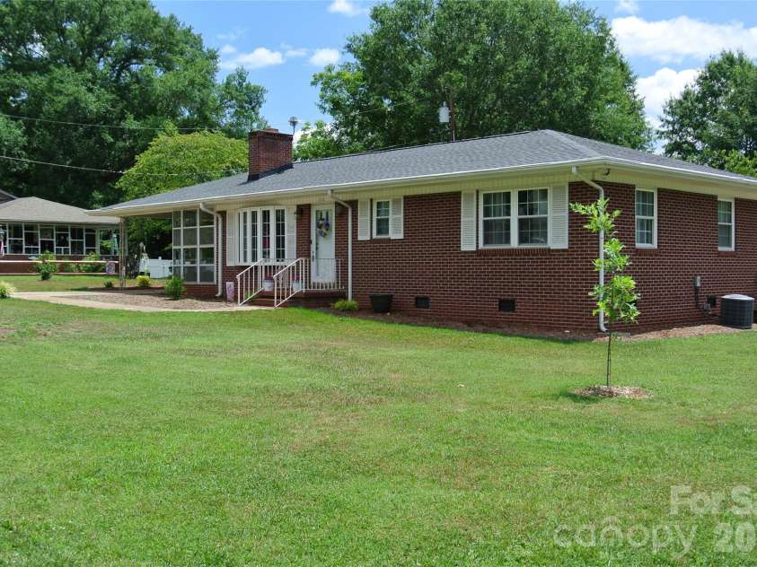 106 Freeman Street, Rutherfordton, NC 28139.  MLS# CAR4402350, YatesRealty ID 35794. 