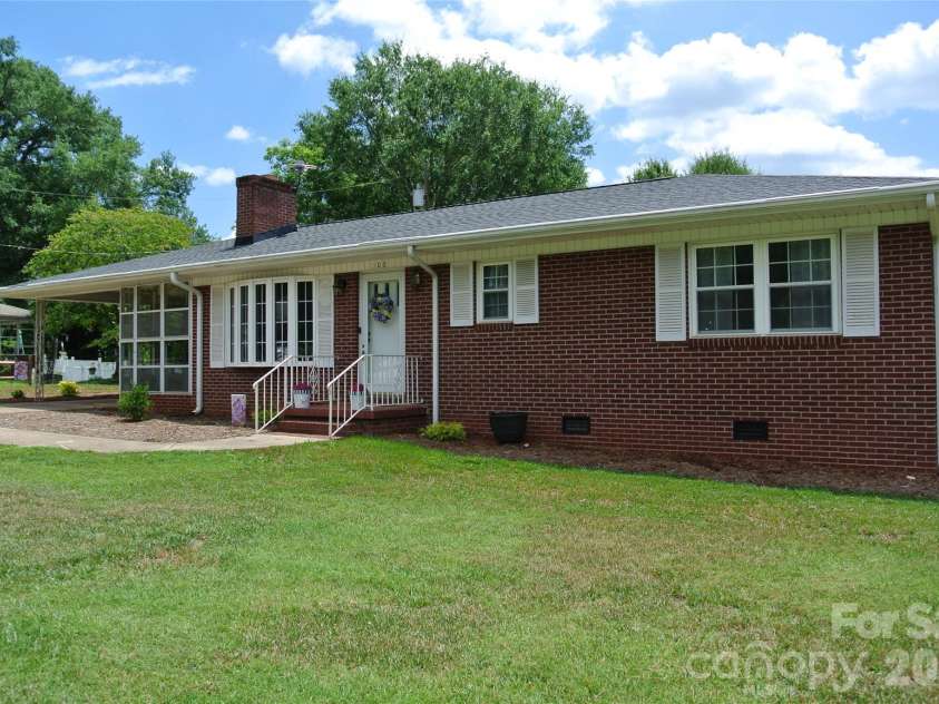 106 Freeman Street, Rutherfordton, NC 28139.  MLS# CAR4402350, YatesRealty ID 35794. 