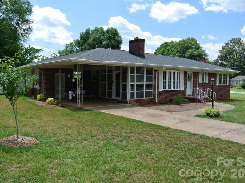 106 Freeman Street, Rutherfordton, NC 28139.  MLS# CAR4402350, YatesRealty ID 35794. 