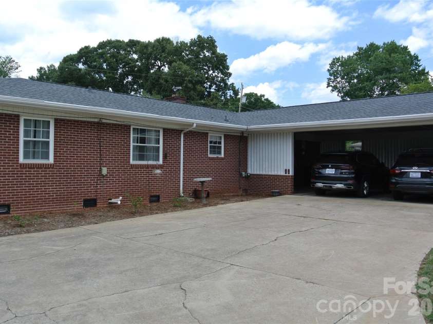 106 Freeman Street, Rutherfordton, NC 28139.  MLS# CAR4402350, YatesRealty ID 35794. 