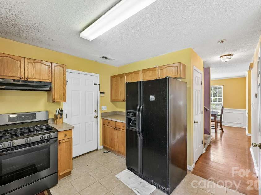 7329 Starvalley Drive, Charlotte, NC 28210.  MLS# CAR4402424, YatesRealty ID 35795. 