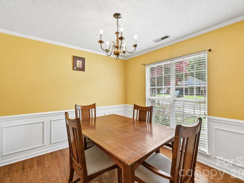 7329 Starvalley Drive, Charlotte, NC 28210.  MLS# CAR4402424, YatesRealty ID 35795. 