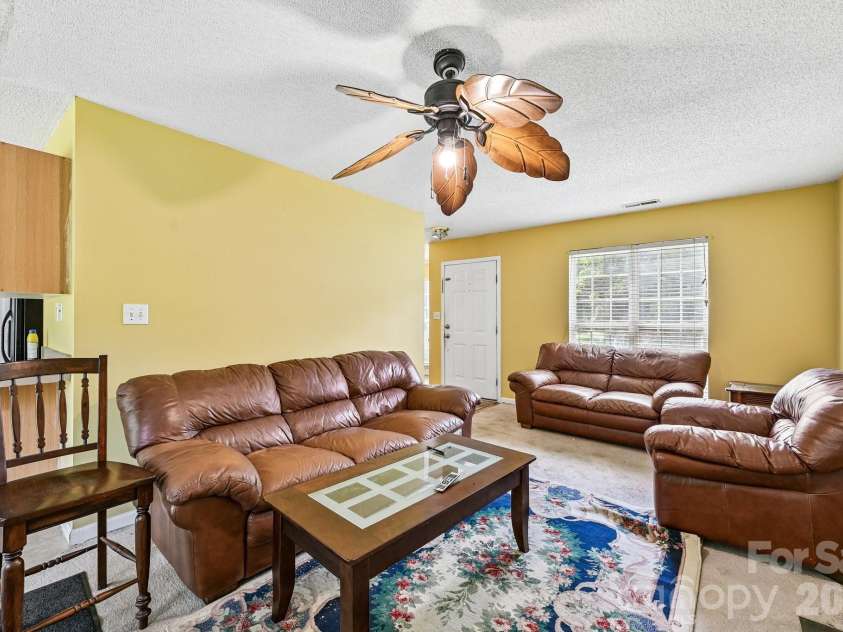 7329 Starvalley Drive, Charlotte, NC 28210.  MLS# CAR4402424, YatesRealty ID 35795. 