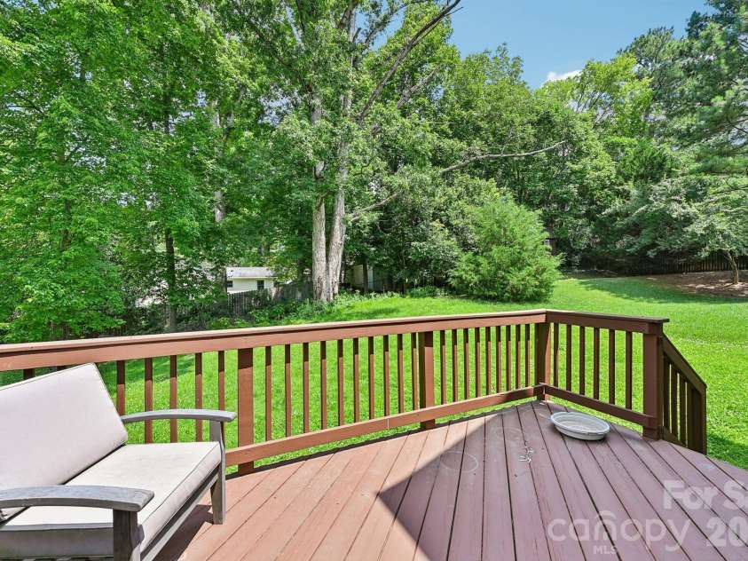 7329 Starvalley Drive, Charlotte, NC 28210.  MLS# CAR4402424, YatesRealty ID 35795. 