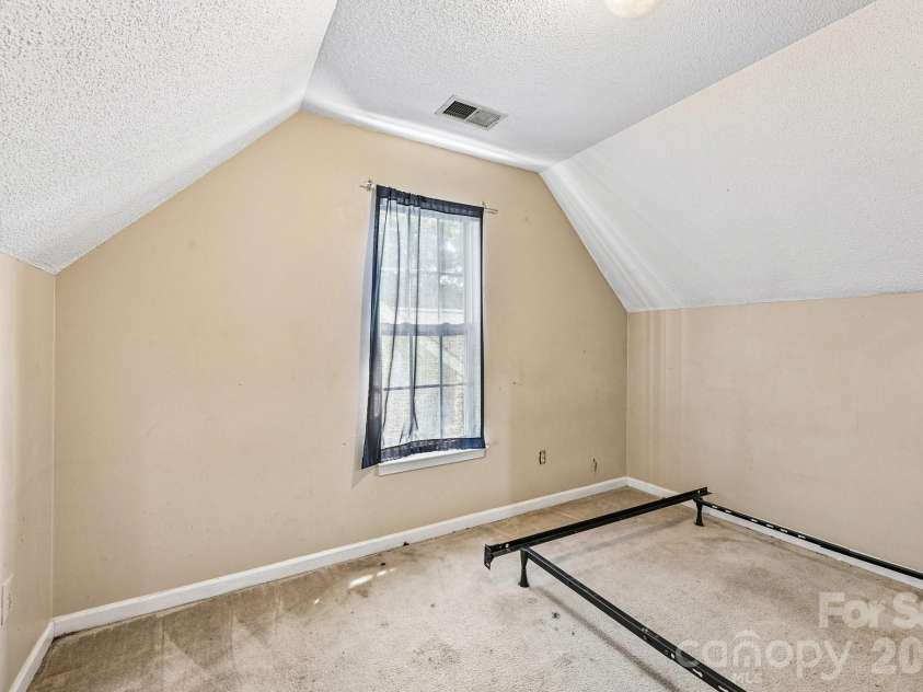 7329 Starvalley Drive, Charlotte, NC 28210.  MLS# CAR4402424, YatesRealty ID 35795. 