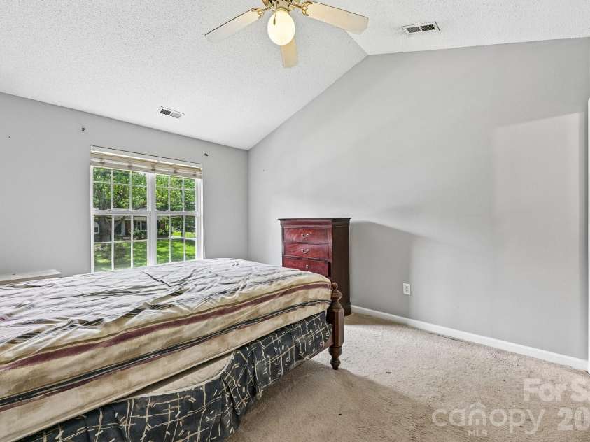 7329 Starvalley Drive, Charlotte, NC 28210.  MLS# CAR4402424, YatesRealty ID 35795. 