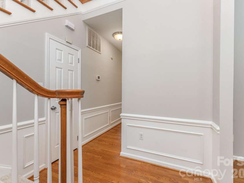 5923 Swanston Drive, Charlotte, NC 28269.  MLS# CAR4402491, YatesRealty ID 35799. 