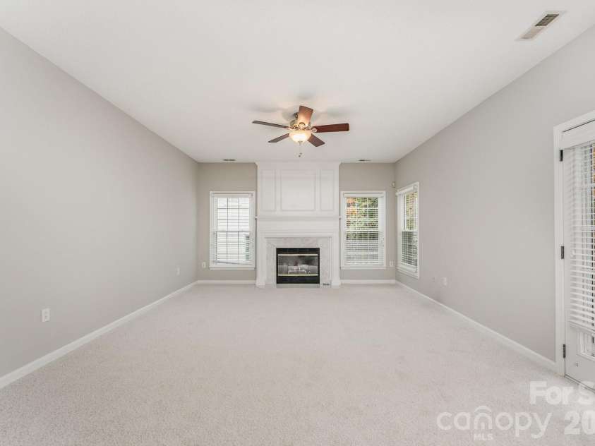 5923 Swanston Drive, Charlotte, NC 28269.  MLS# CAR4402491, YatesRealty ID 35799. 