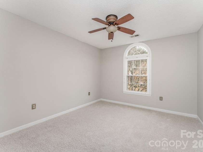 5923 Swanston Drive, Charlotte, NC 28269.  MLS# CAR4402491, YatesRealty ID 35799. 