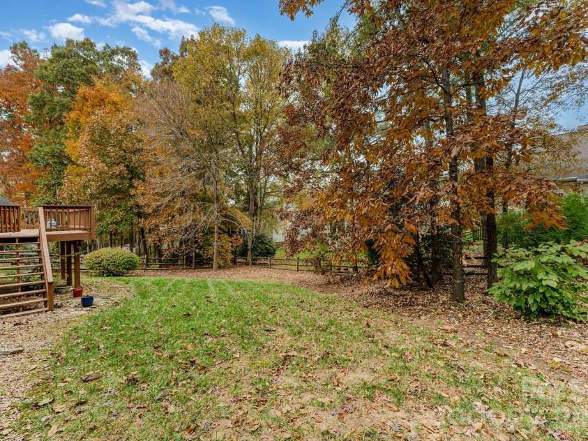 5923 Swanston Drive, Charlotte, NC 28269.  MLS# CAR4402491, YatesRealty ID 35799. 
