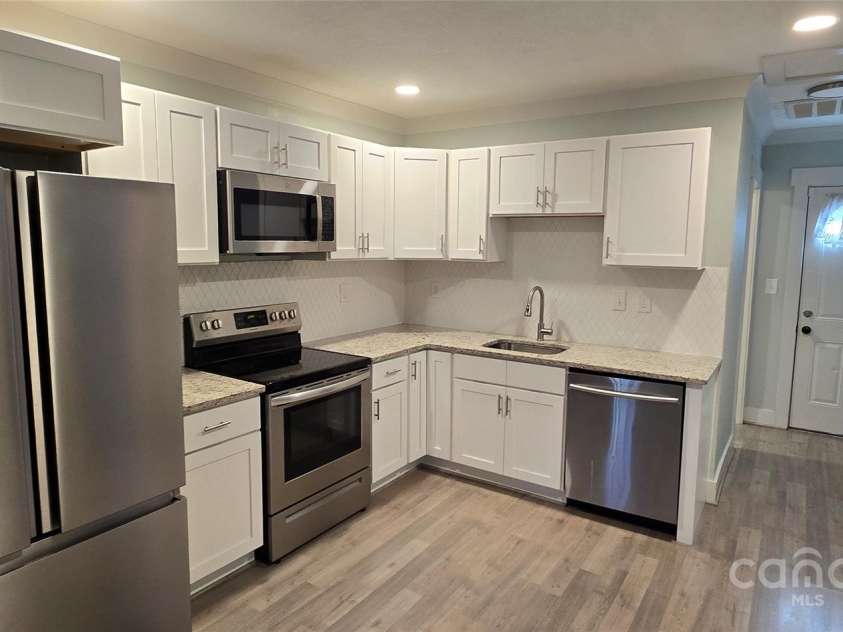 153 Saluda Street, Chester, SC 29706.  MLS# CAR4212976, YatesRealty ID 358. 