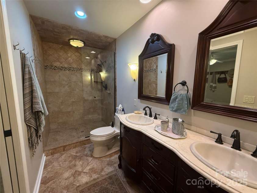 46 High Meadow Lane, Waynesville, NC 28786.  MLS# CAR4276841, YatesRealty ID 358. 