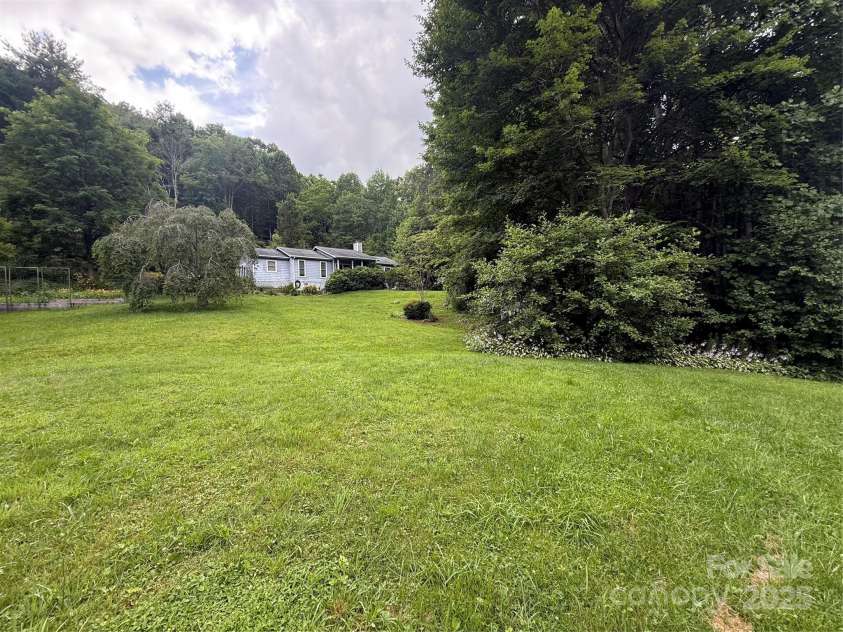 46 High Meadow Lane, Waynesville, NC 28786.  MLS# CAR4276841, YatesRealty ID 358. 