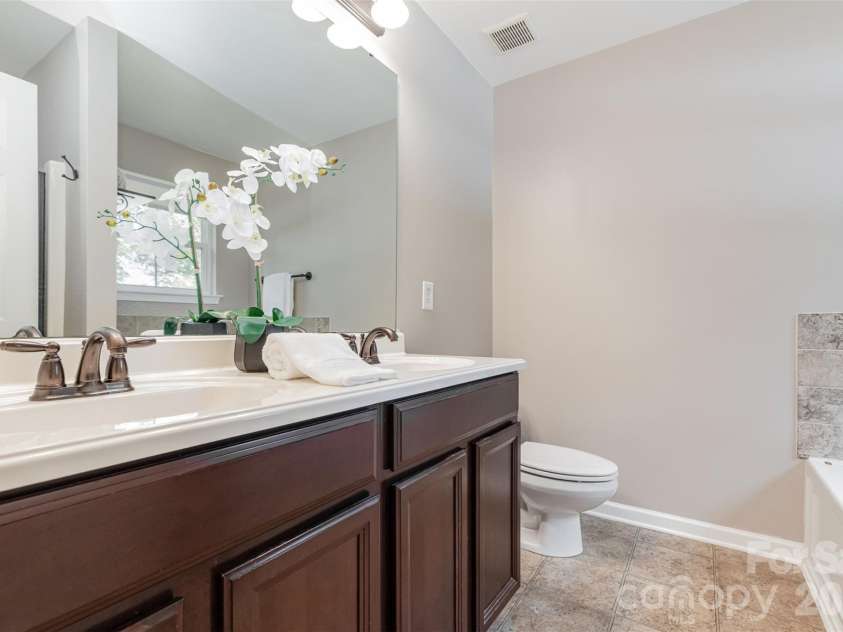 353 Chorus Road, Fort Mill, SC 29715.  MLS# CAR4341180, YatesRealty ID 3580. 