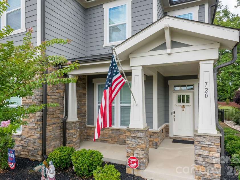 720 Yellow Jessamine Drive, Clover, SC 29710.  MLS# CAR4397045, YatesRealty ID 35801. 