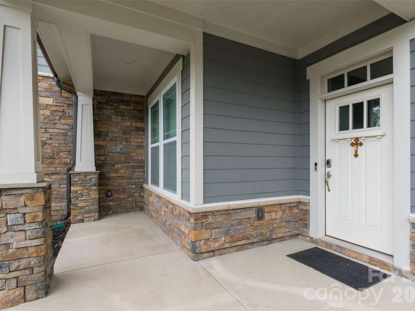 720 Yellow Jessamine Drive, Clover, SC 29710.  MLS# CAR4397045, YatesRealty ID 35801. 