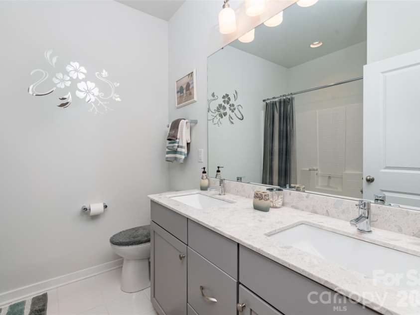 720 Yellow Jessamine Drive, Clover, SC 29710.  MLS# CAR4397045, YatesRealty ID 35801. 