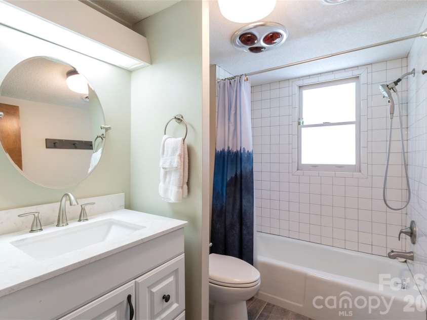 135 Fox Run Boulevard, Lake Lure, NC 28746.  MLS# CAR4398642, YatesRealty ID 35802. 