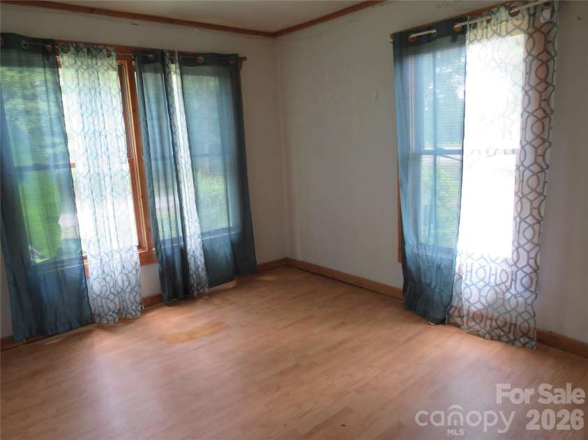 601 Providence Road, Forest City, NC 28043.  MLS# CAR4400675, YatesRealty ID 35803. Flex Room