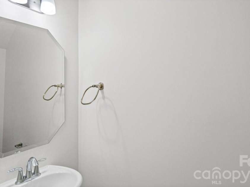 15033 Meacham Farm Drive, Huntersville, NC 28078.  MLS# CAR4393977, YatesRealty ID 35804. 