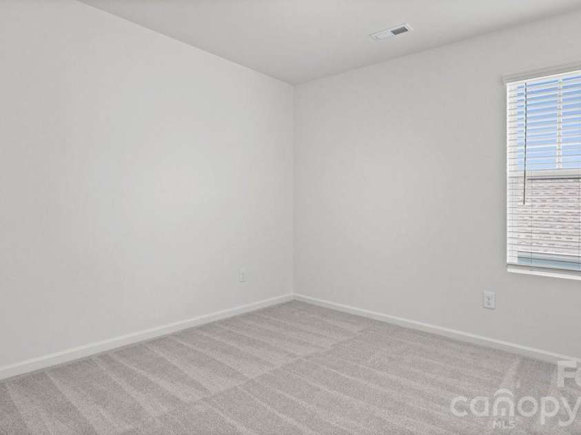 15033 Meacham Farm Drive, Huntersville, NC 28078.  MLS# CAR4393977, YatesRealty ID 35804. 