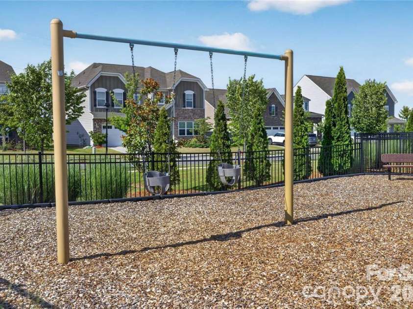 15033 Meacham Farm Drive, Huntersville, NC 28078.  MLS# CAR4393977, YatesRealty ID 35804. 