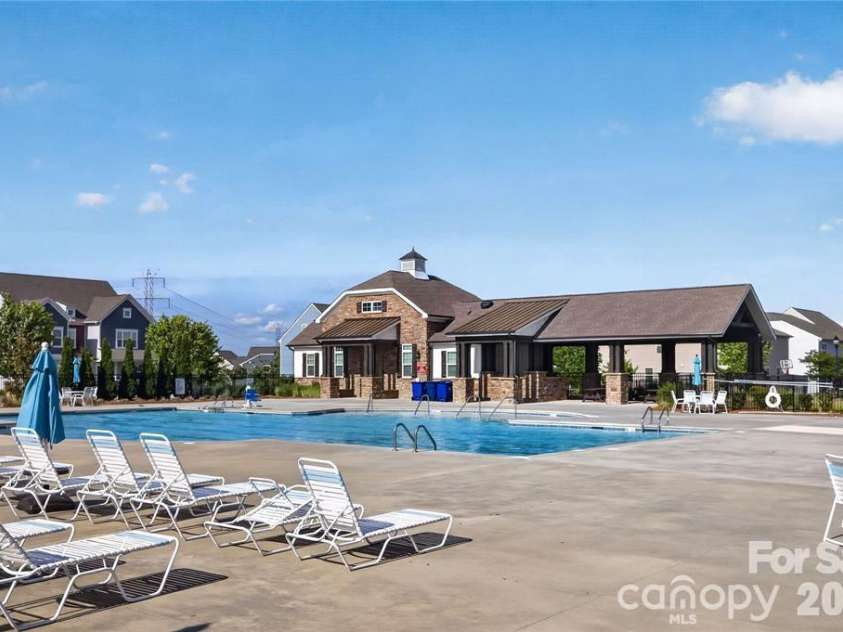 15033 Meacham Farm Drive, Huntersville, NC 28078.  MLS# CAR4393977, YatesRealty ID 35804. 