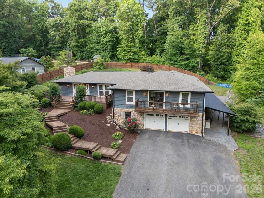2913 Old Stage Road, Gastonia, NC 28052.  MLS# CAR4395865, YatesRealty ID 35805. 