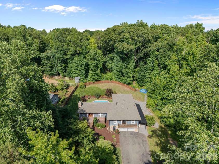 2913 Old Stage Road, Gastonia, NC 28052.  MLS# CAR4395865, YatesRealty ID 35805. 