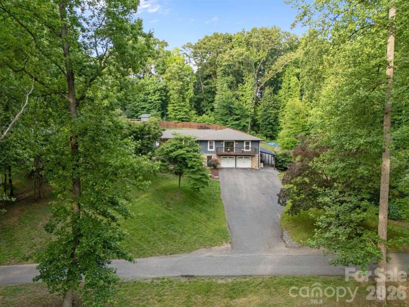 2913 Old Stage Road, Gastonia, NC 28052.  MLS# CAR4395865, YatesRealty ID 35805. 