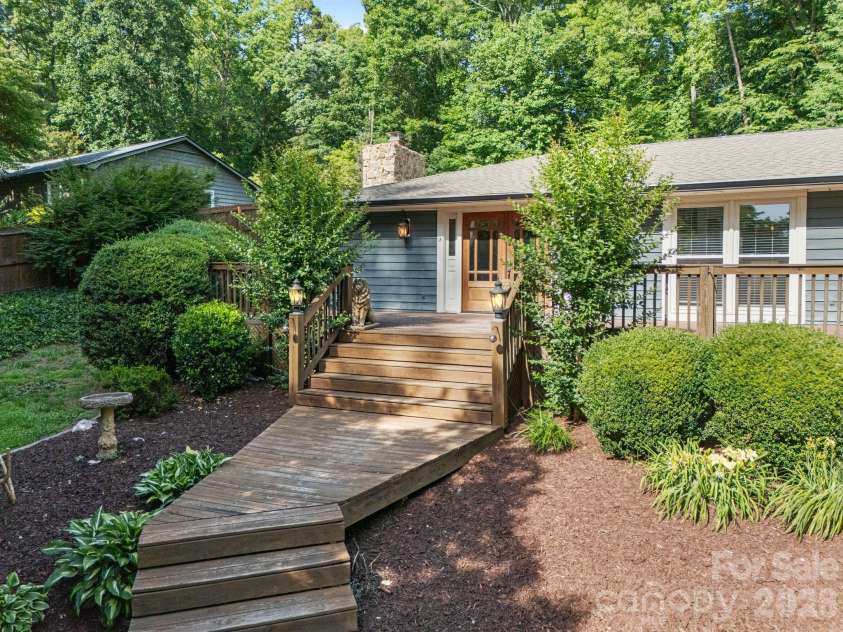 2913 Old Stage Road, Gastonia, NC 28052.  MLS# CAR4395865, YatesRealty ID 35805. 