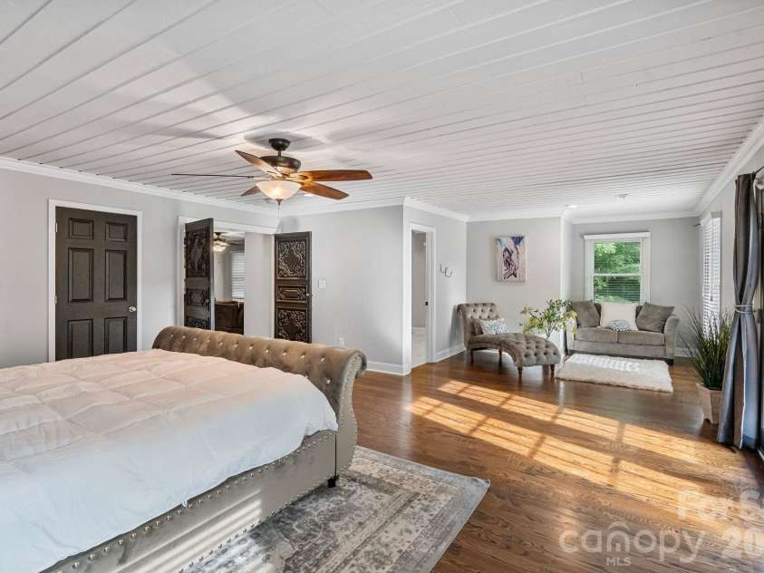 2913 Old Stage Road, Gastonia, NC 28052.  MLS# CAR4395865, YatesRealty ID 35805. 