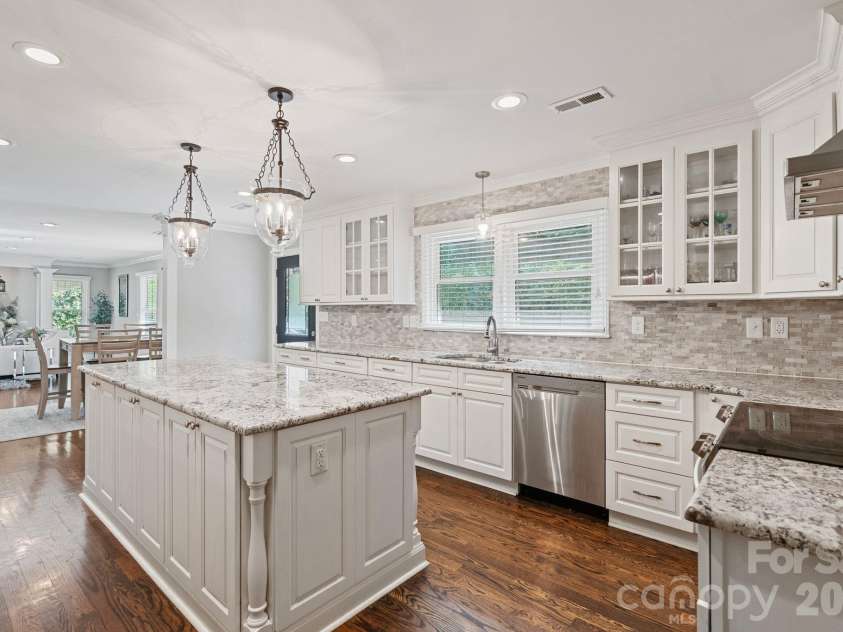 2913 Old Stage Road, Gastonia, NC 28052.  MLS# CAR4395865, YatesRealty ID 35805. 