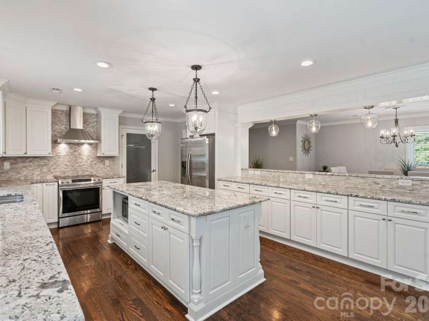 2913 Old Stage Road, Gastonia, NC 28052.  MLS# CAR4395865, YatesRealty ID 35805. 