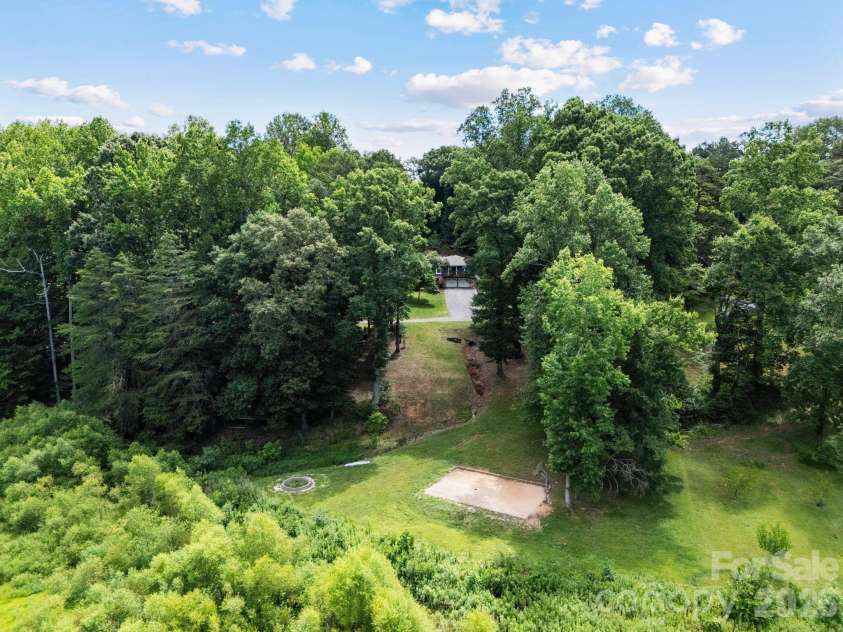 2913 Old Stage Road, Gastonia, NC 28052.  MLS# CAR4395865, YatesRealty ID 35805. 