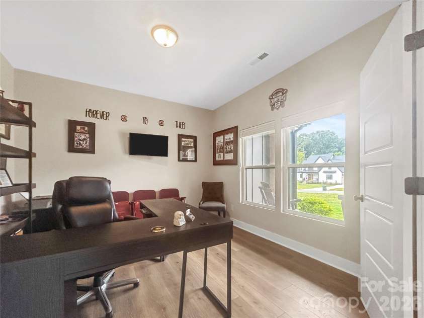 501 Edmunds Lane, Clover, SC 29710.  MLS# CAR4400753, YatesRealty ID 35806. Office