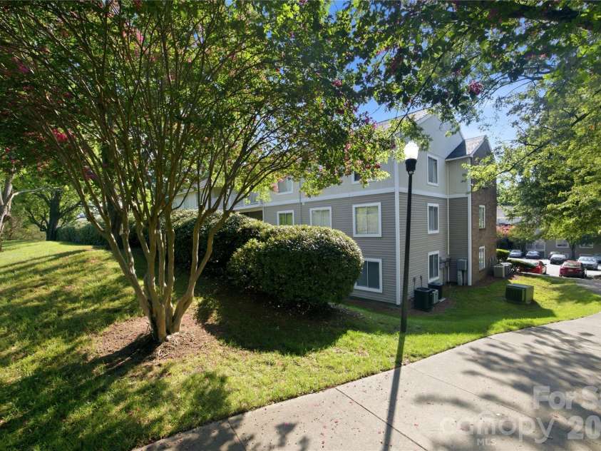 9505 University Terrace Drive, Charlotte, NC 28262.  MLS# CAR4401489, YatesRealty ID 35807. 