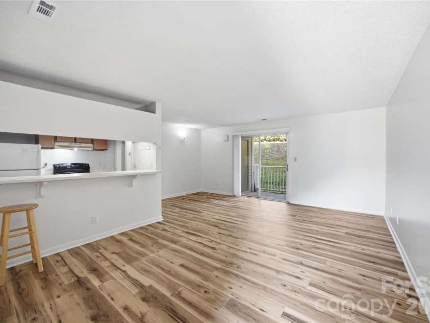 9505 University Terrace Drive, Charlotte, NC 28262.  MLS# CAR4401489, YatesRealty ID 35807. 