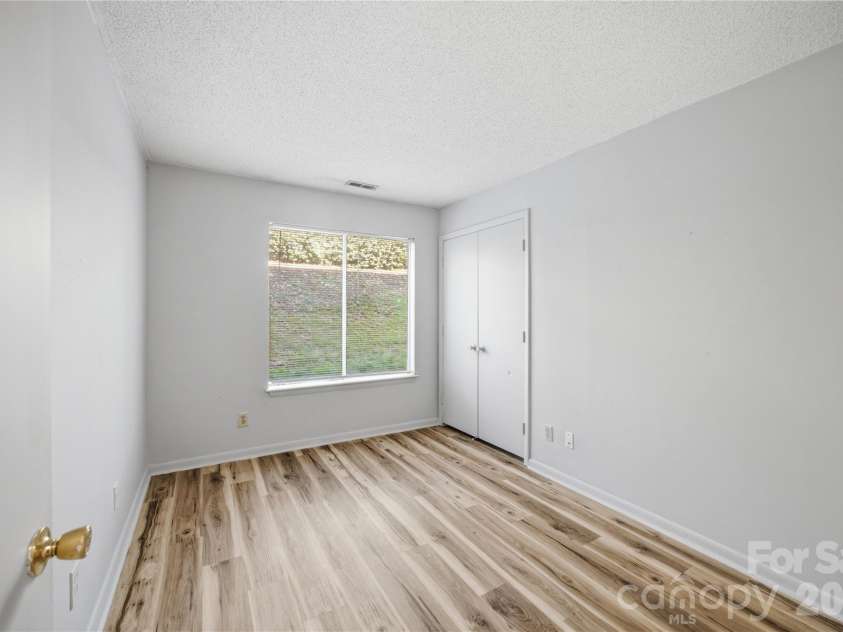 9505 University Terrace Drive, Charlotte, NC 28262.  MLS# CAR4401489, YatesRealty ID 35807. 
