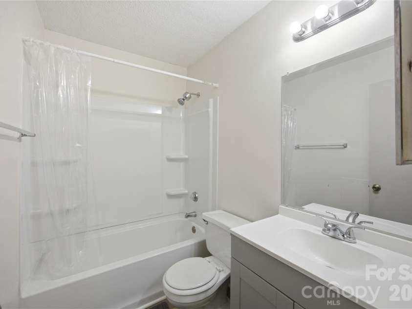 9505 University Terrace Drive, Charlotte, NC 28262.  MLS# CAR4401489, YatesRealty ID 35807. 