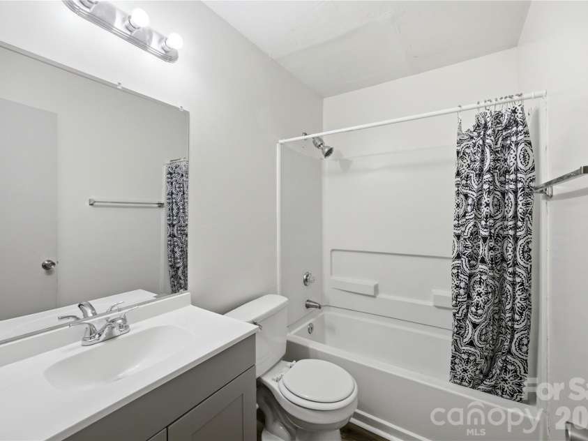 9505 University Terrace Drive, Charlotte, NC 28262.  MLS# CAR4401489, YatesRealty ID 35807. 