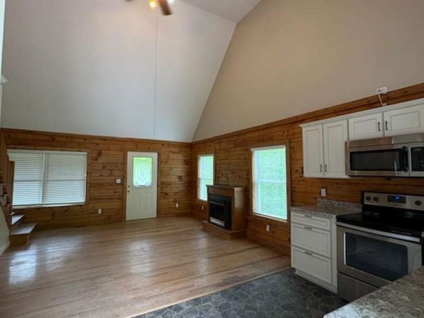 9064 Wildflower Lane, Newland, NC 28657.  MLS# CAR4386055, YatesRealty ID 35809. 